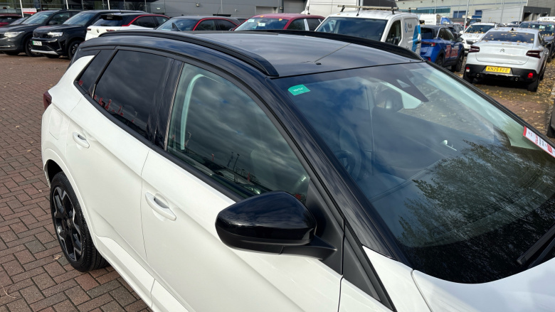 Vauxhall Grandland 1.2 Turbo Ultimate 5dr Auto Petrol Hatchback